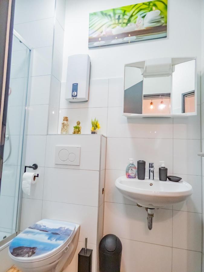 #221 Moderne City Wohnung Im Herzen Von Neuss Exterior foto